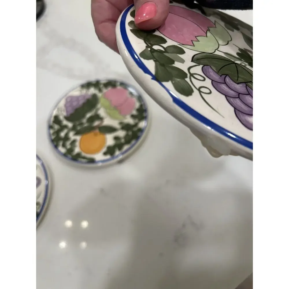 Vtg World Bazaars 3 Fruit Ceramic Glazed White Trivets Blue Rim Chinoiserie 6.5”